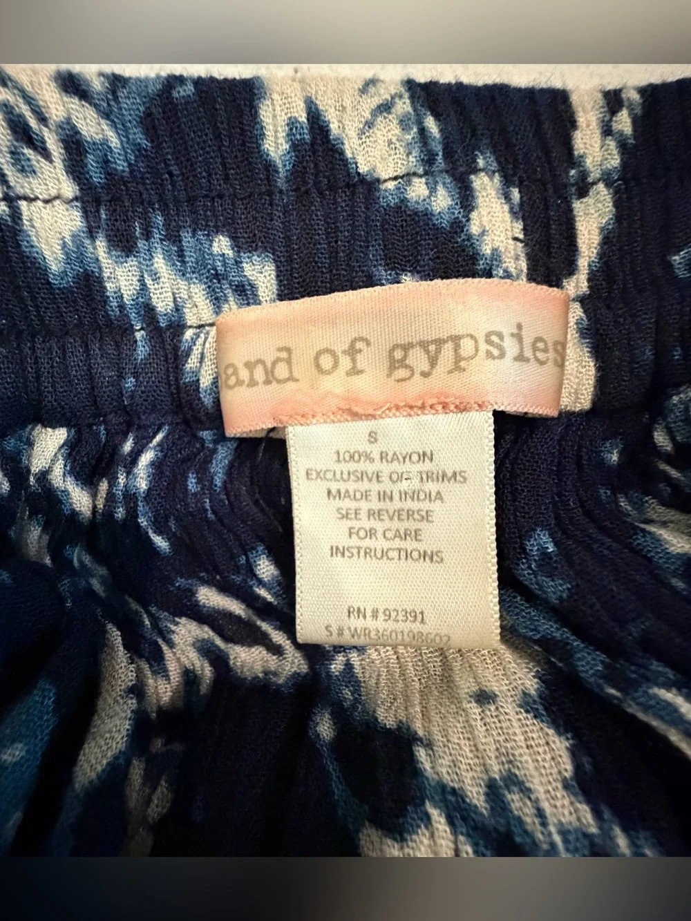 Band of Gypsies Women's Maxi Flowy Skirt Blue Ivory Abstract Print Bohemian Sz S